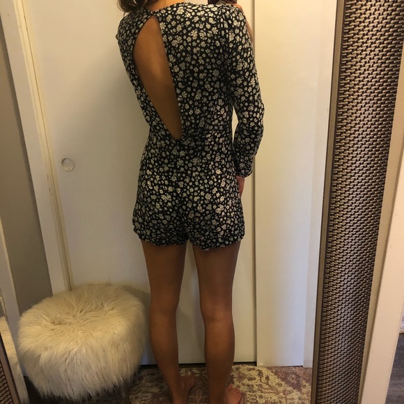 Long Sleeve Floral Boho Romper - Picture 5 of 5